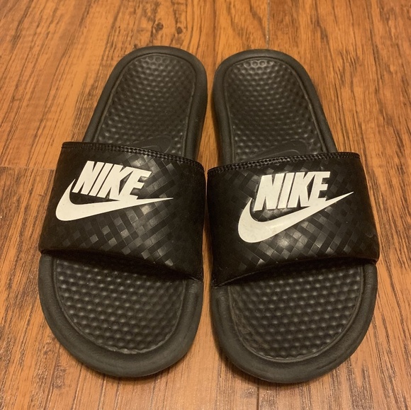 nike slides size 8